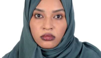 الطبيبة السودانية عائشة تفوز بجائزة نيلي لوينز للعمل الإنساني في هولندا