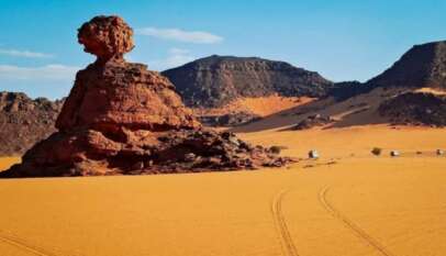 العثور على ١٤ شاباً من المعدنين تاهوا في الصحراء