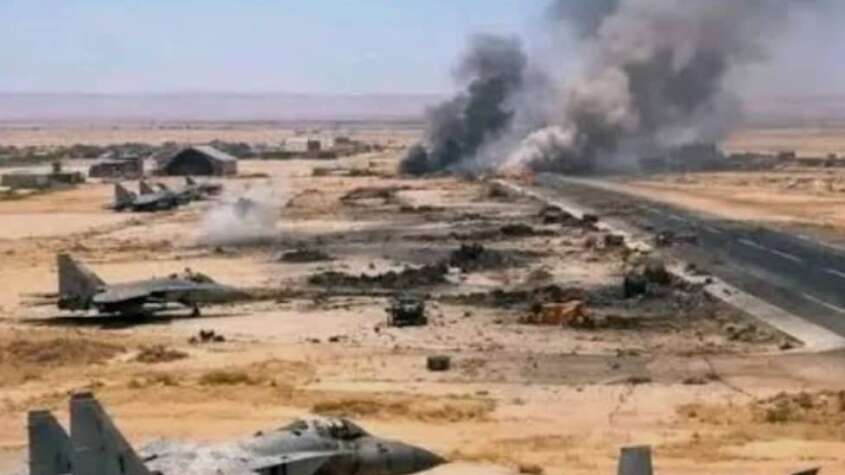 صواريخ إيرانية تستهدف حظيرة طائرات امريكية في قاعدة الأزرق بالأردن صواريخ إيرانية تستهدف حظيرة طائرات امريكية في قاعدة الأزرق بالأردن